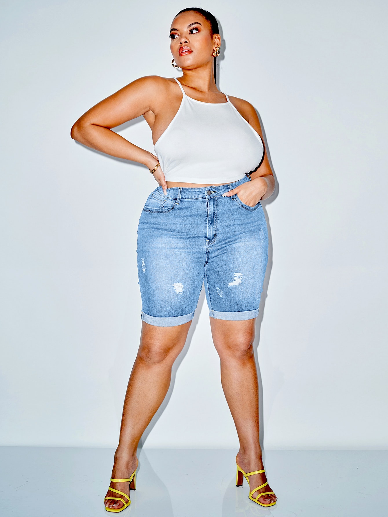Plus High Waist Ripped Roll Hem Denim Shorts