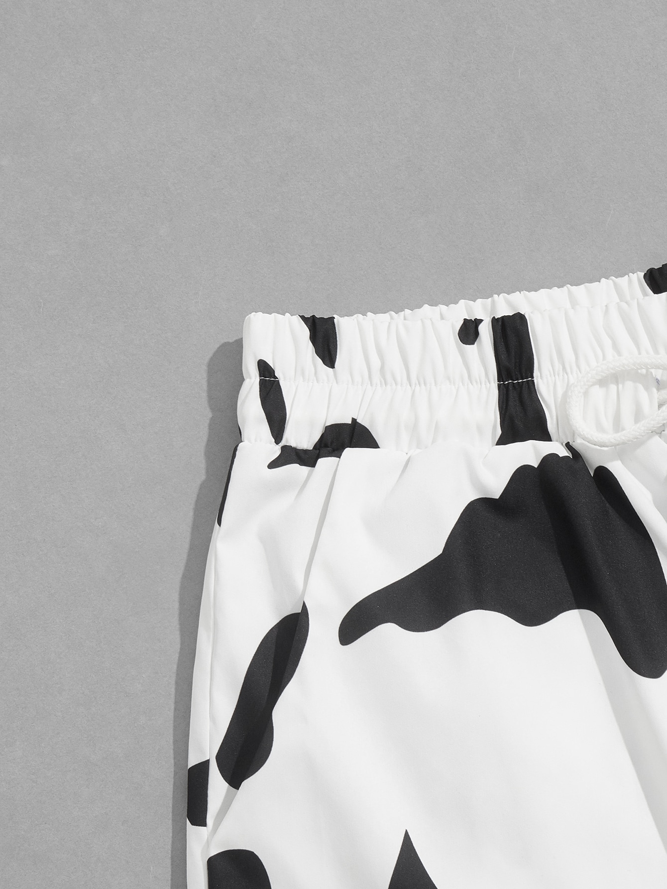Street Life Men Cow Print Drawstring Waist Shorts, School