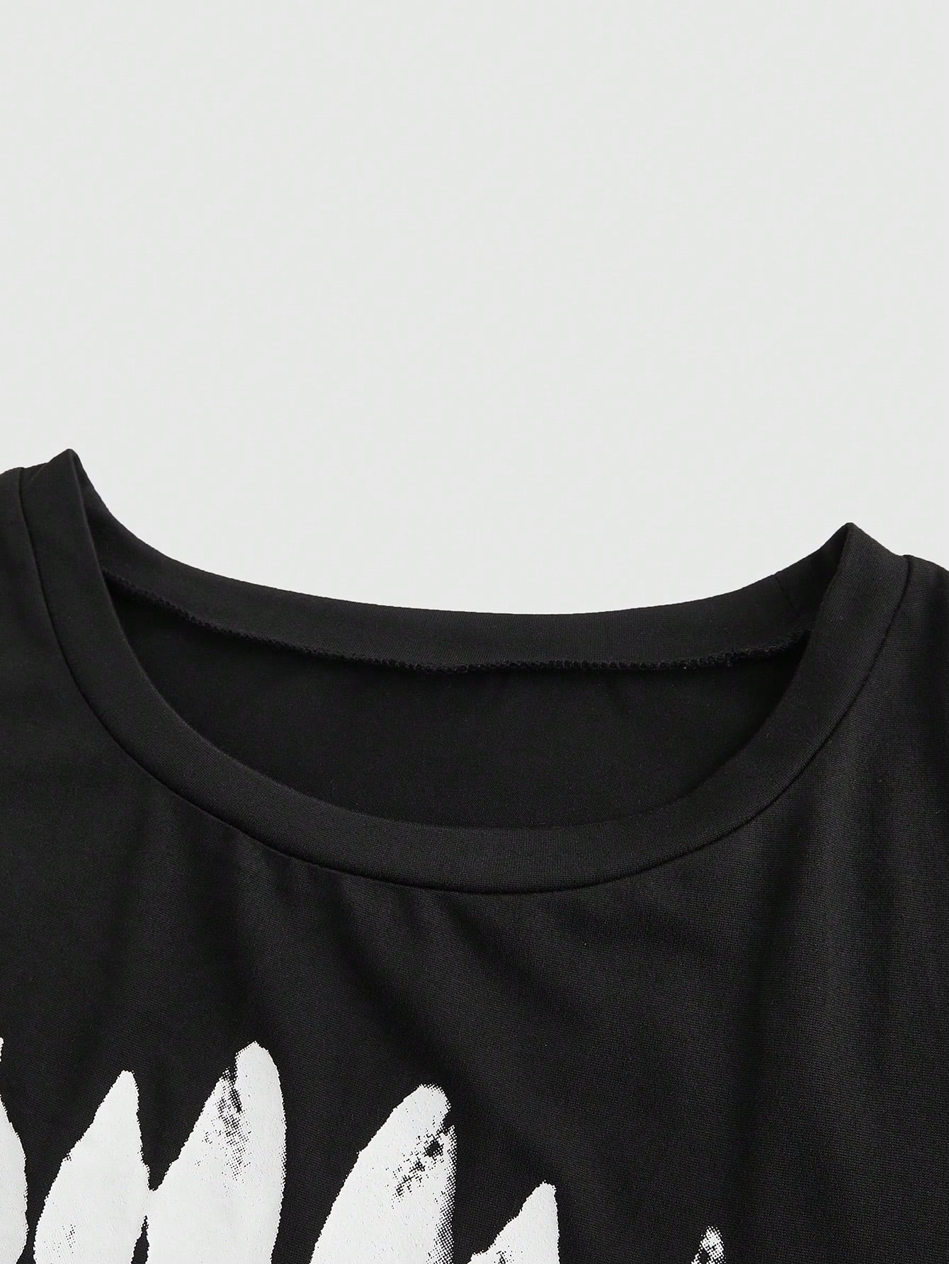 Goth Plus Size Summer Casual Slim Fit Cropped Tee With Tooth Print, School