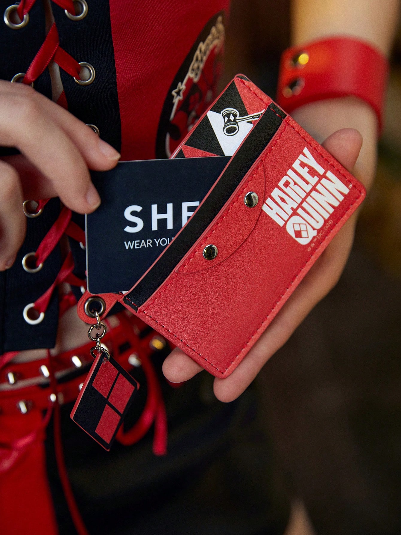 Harley Quinn | ROMWE Cartoon And Argyle Printed Multi-Layer Portable Card Holder