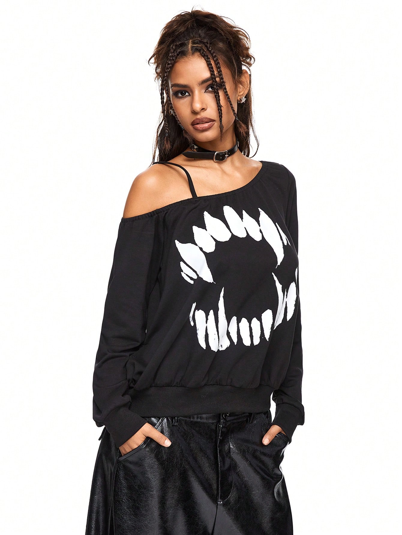Goth Women Dark Gothic Style Oblique Shoulder Vampire Fang Print Loose Fit Long Sleeve Cotton Sweatshirt